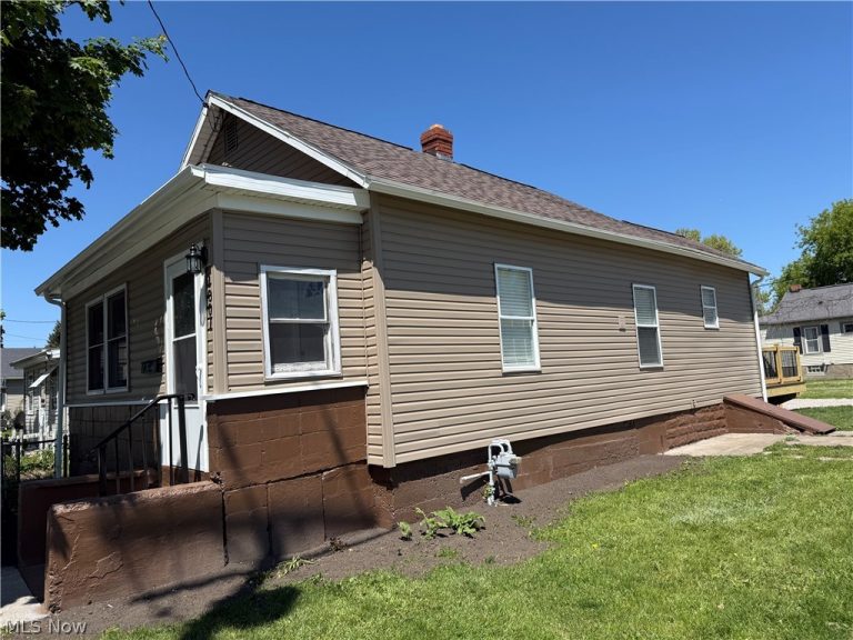 1001 Filmore Street, Sandusky, OH - Photo 2