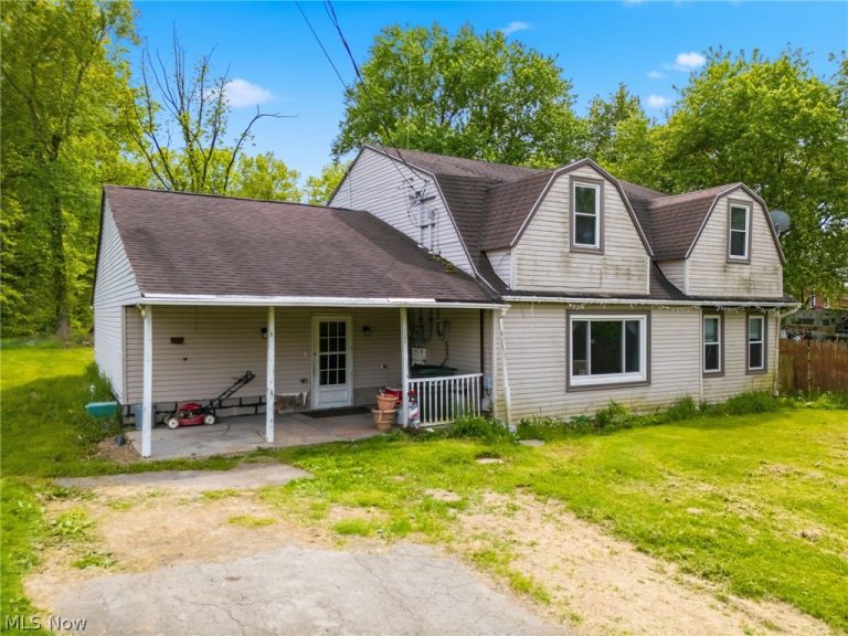 15086 Greenbower Street, Alliance, OH - Photo 2