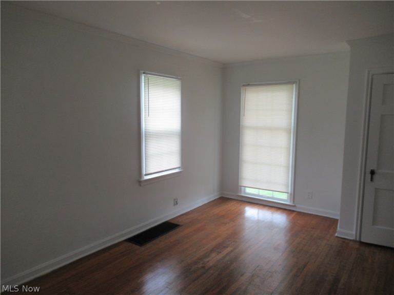 3824 Antisdale Road, South Euclid, OH - Photo 6