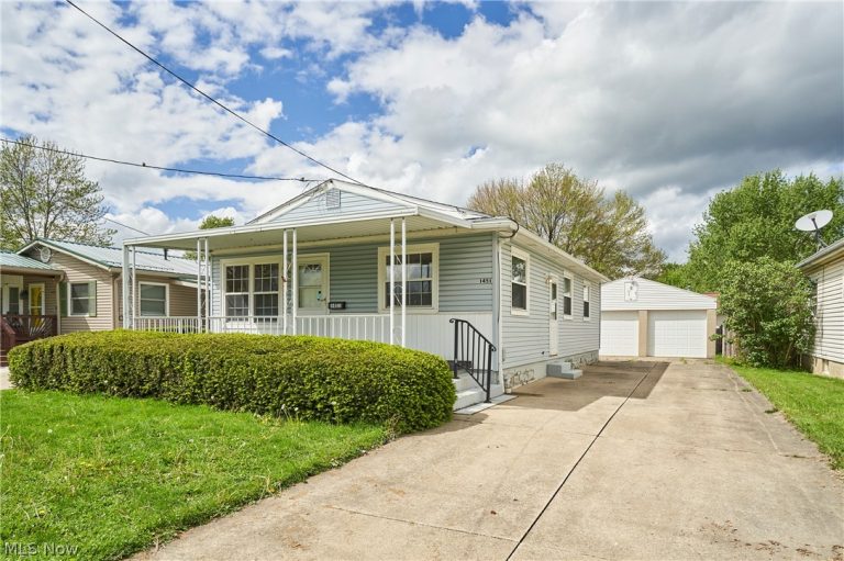 1451 Grand Boulevard, Barberton, OH, 44203