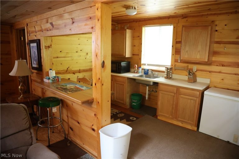 61342 High Hill Road, Cambridge, OH - Photo 8