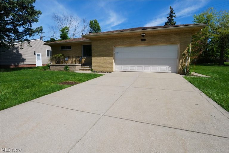 5931 Mayberry Avenue, Mayfield Heights, OH, 44124