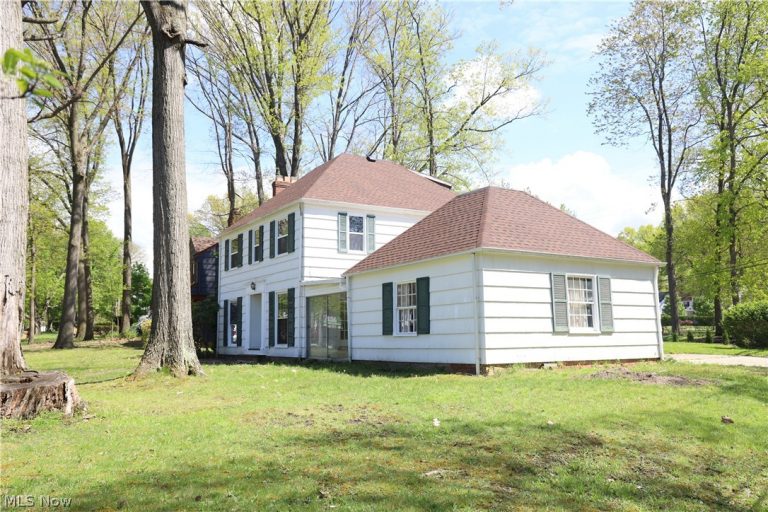 3630 Fenley Road, Cleveland Heights, OH - Photo 2