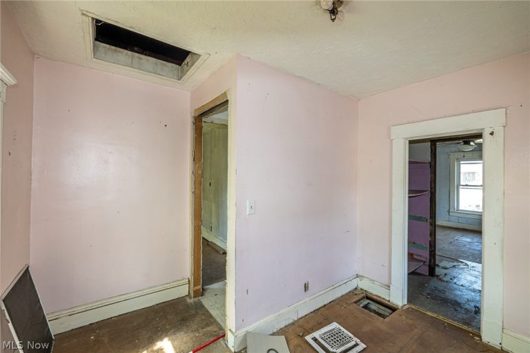 1107 2nd Street, Lorain, OH - Photo 5