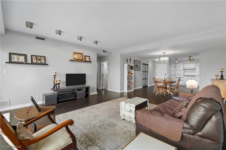 275 Portage Path #6C, Akron, OH - Photo 6
