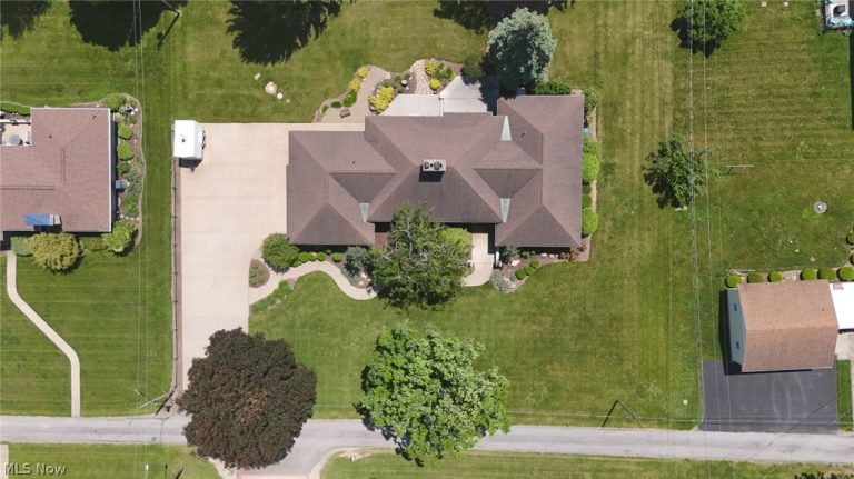 3985 Wiers Road, Willard, OH - Photo 4