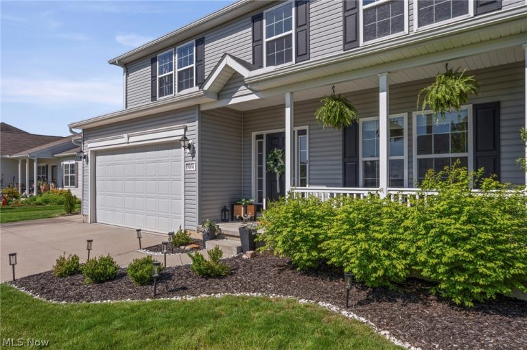 9076 Wyllys Drive, North Ridgeville, OH - Photo 2