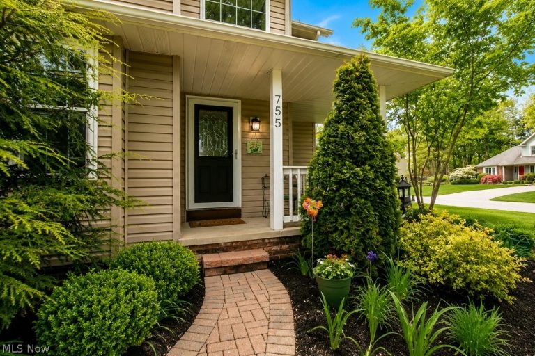 755 Misty Lane, Painesville Twp, OH - Photo 4