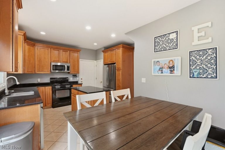558 Alliance Drive, Northfield, OH - Photo 8
