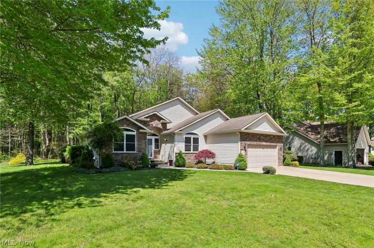 4377 Stonegate Drive, Ashtabula, OH - Photo 3