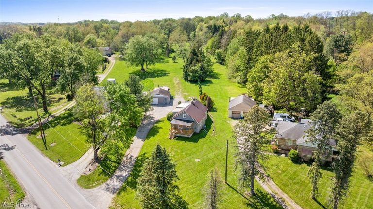 3002 Clark Mill Road, Norton, OH - Photo 3