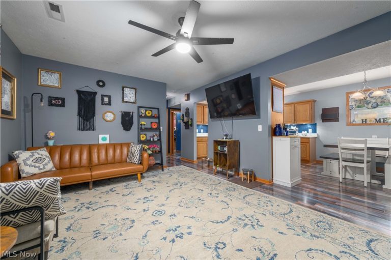 640 Martin Avenue, Amherst, OH - Photo 8