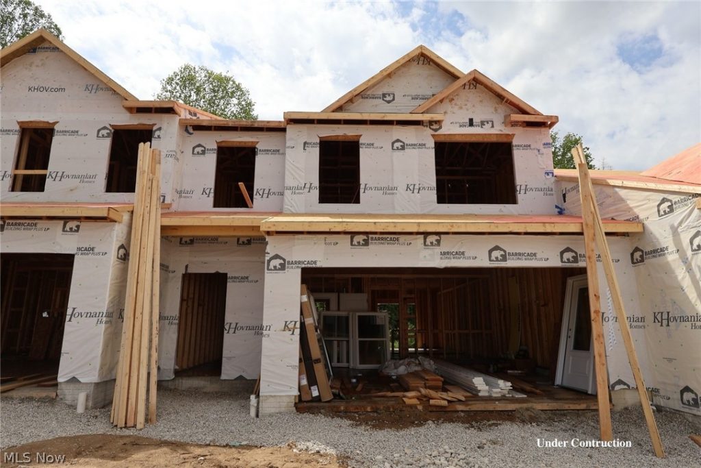 3556 Bushwillow Drive, Green, OH