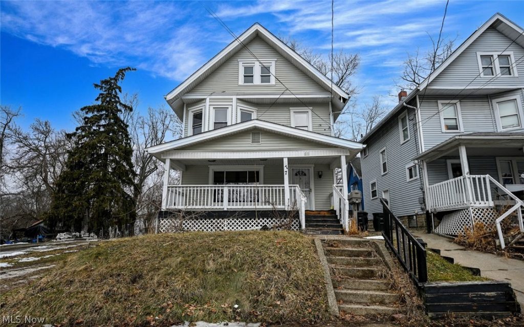 77 Mildred Avenue, Akron, OH