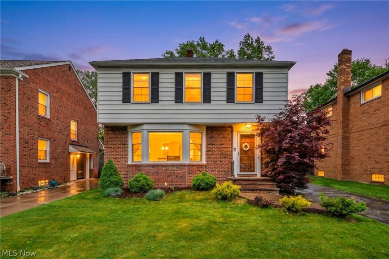 2351 Charney Road, University Heights, OH, 44118