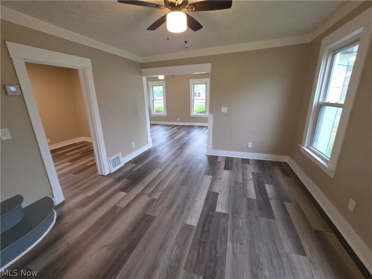 2805 Lexington Avenue, Lorain, OH - Photo 8