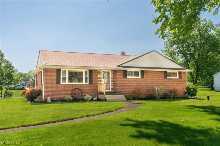 4260 Broadway Avenue, Louisville, OH, 44641