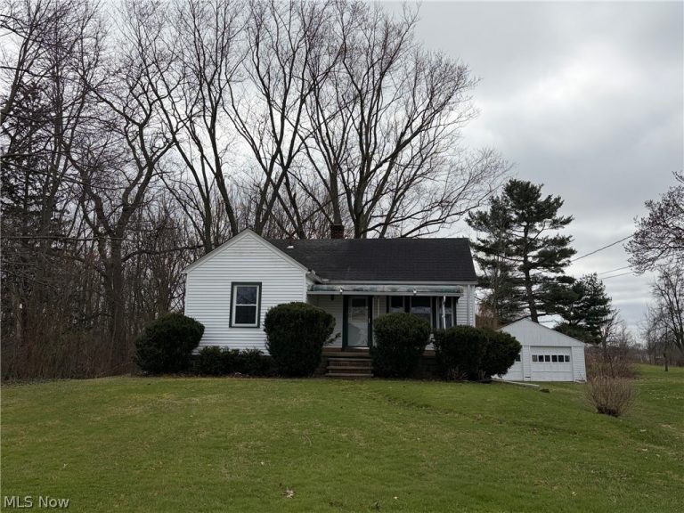 41345 Griswold Road, Elyria, OH - Photo 4