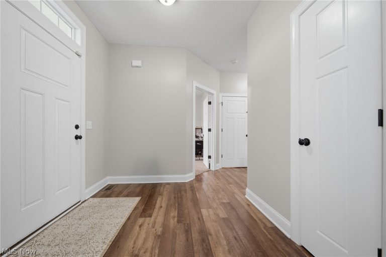 12225 Titano Circle, Uniontown, OH - Photo 6