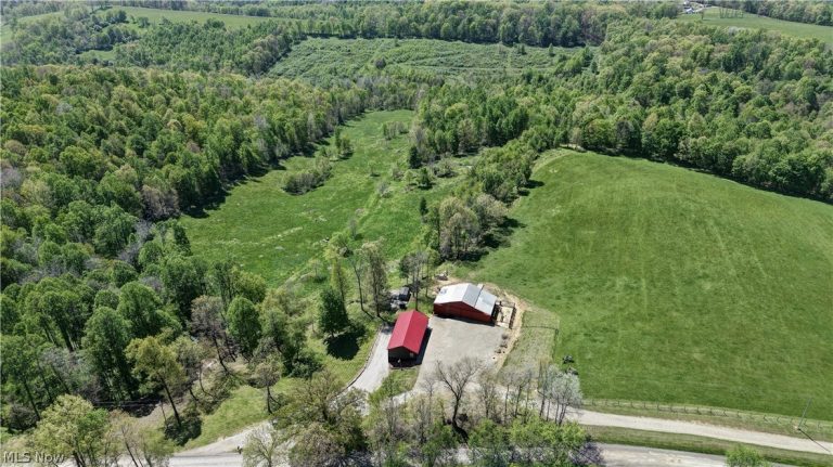 39843 County Road 33, Warsaw, OH, 43844