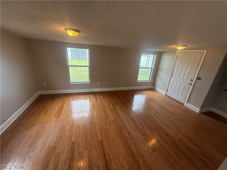 819 39th Street, Vienna, WV - Photo 6