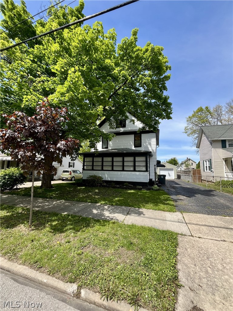 2110 12th Street, Akron, OH, 44314