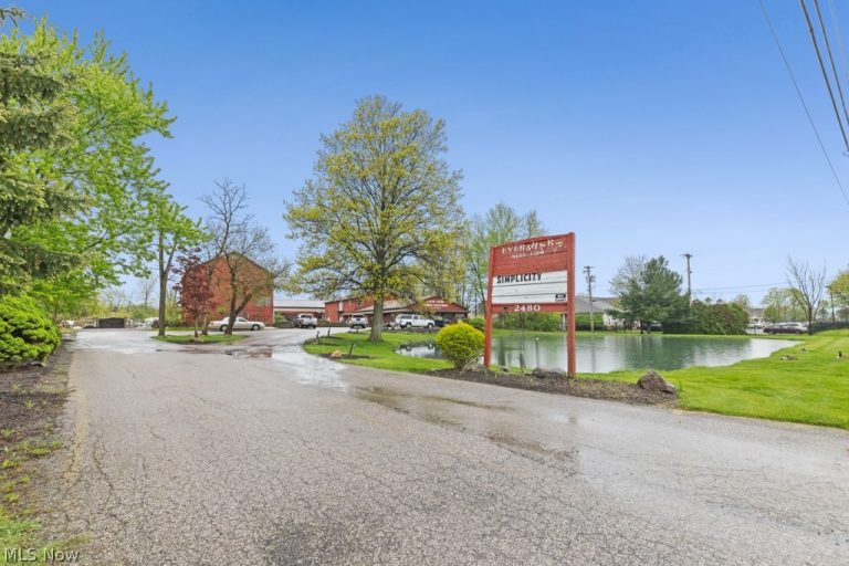 2480 & 2464 Medina Road, Medina, OH, 44256