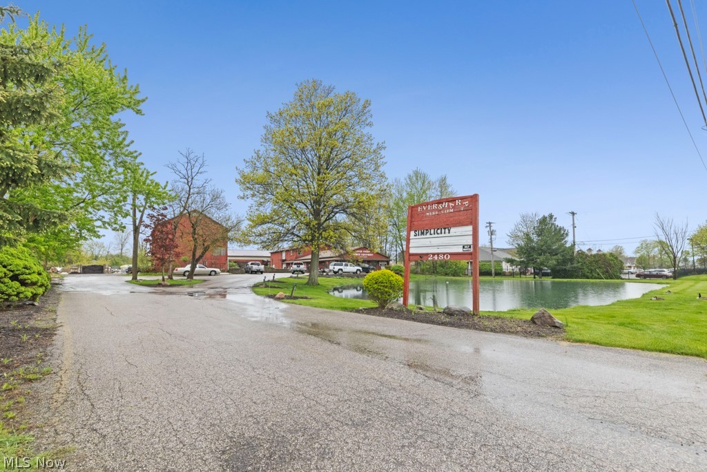2480 & 2464 Medina Road, Medina, OH