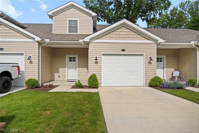 666 Treadway Boulevard, Sheffield Lake, OH, 44054