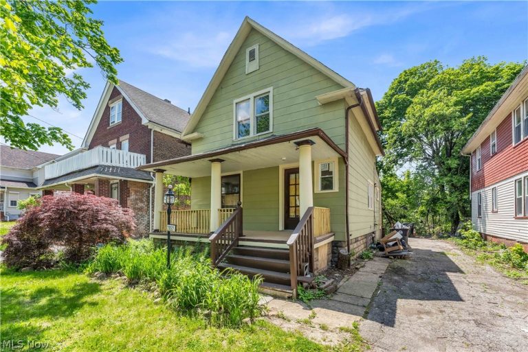 2652 115th Street, Cleveland, OH, 44104