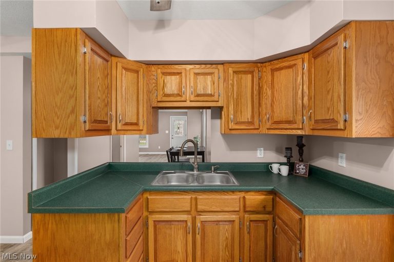 530 Edgehill Avenue, Ashland, OH - Photo 8