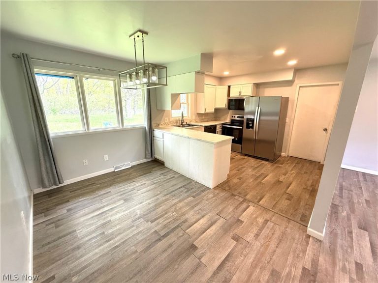 4088 Lynwood, Kent, OH - Photo 5