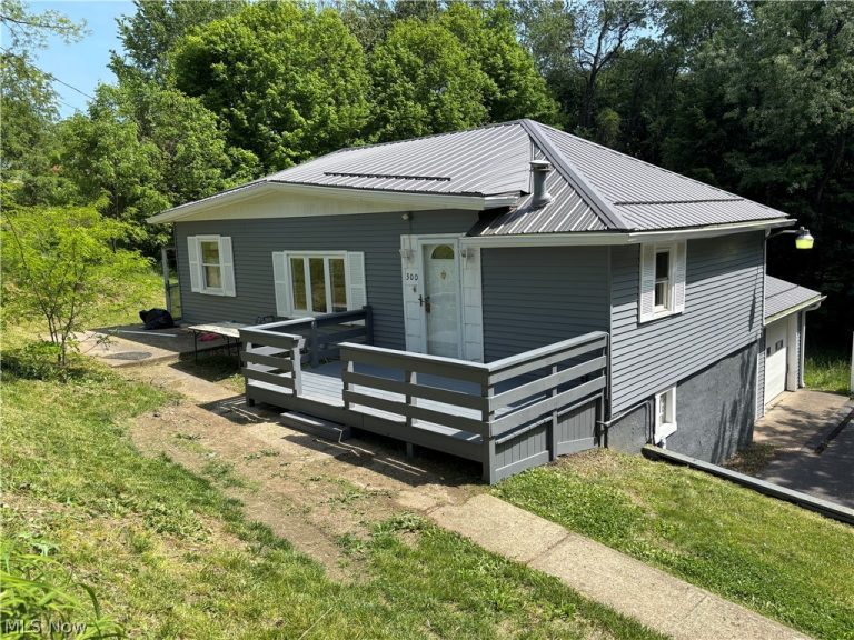 300 Henry, East Liverpool, OH, 43920