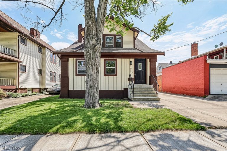2033 Tate Avenue, Cleveland, OH, 44109