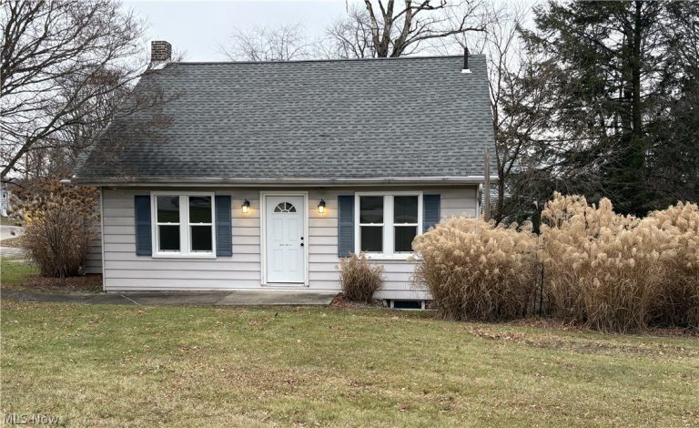 4258 Mahoning Avenue, Youngstown, OH, 44515