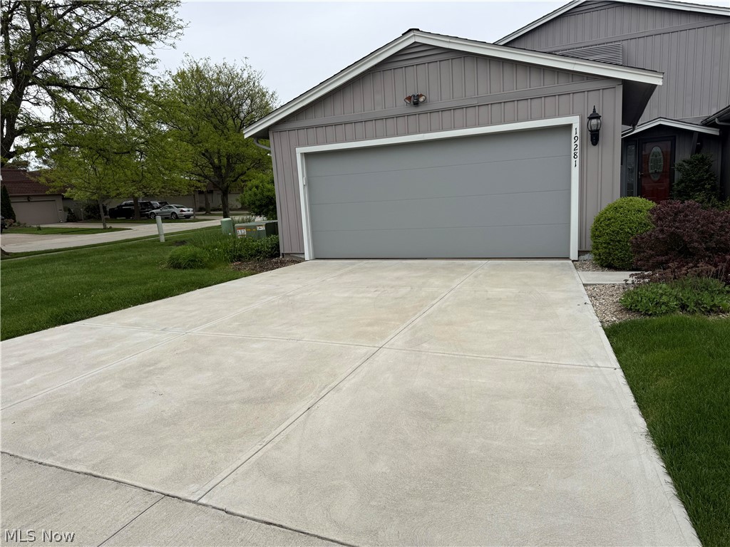 19281 Idlewood Trail, Strongsville, OH