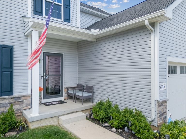 1216 Selena Grove, Green, OH - Photo 3