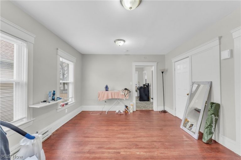 1161 Rowley Avenue, Cleveland, OH - Photo 4