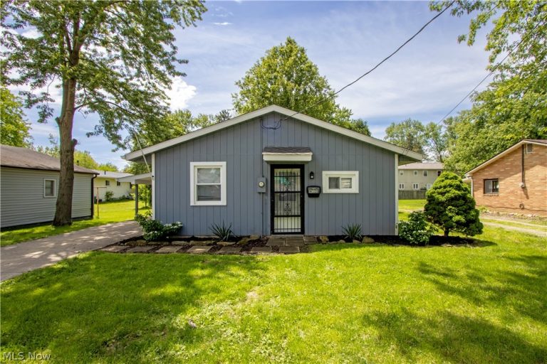 912 Jefferson Street, Orrville, OH, 44667