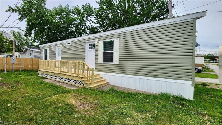 9151 Mentor Avenue #A09, Mentor, OH - Photo 2