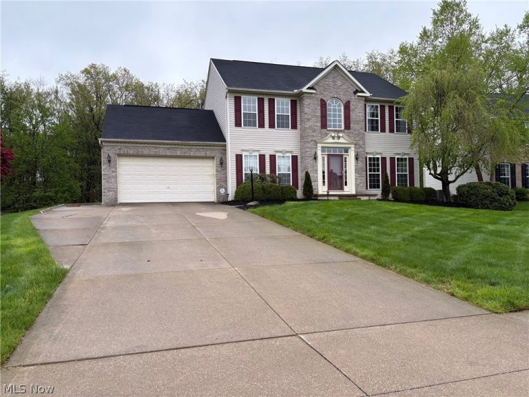 4582 Devereux Drive, Copley, OH - Photo 2