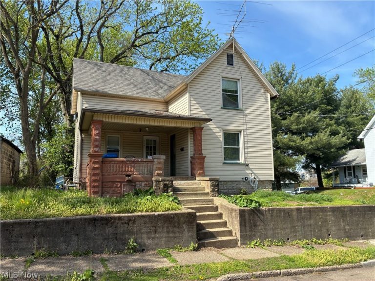 404 Pike Avenue, Massillon, OH, 44647