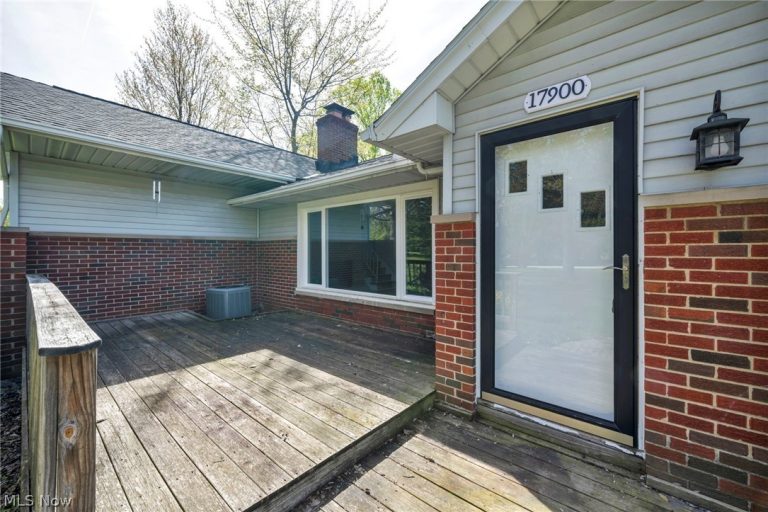 17900 Hicks Road, Walton Hills, OH - Photo 3
