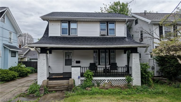 710 Roslyn Avenue, Canton, OH - Photo 3