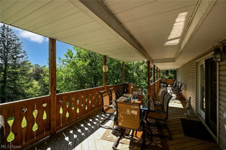 1720 Hinckley Hills Road, Hinckley, OH - Photo 6