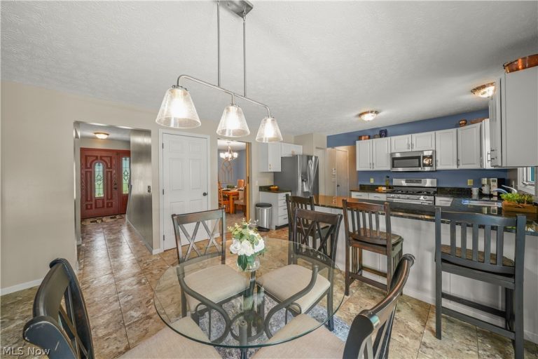 1025 Frost Road, Streetsboro, OH - Photo 4