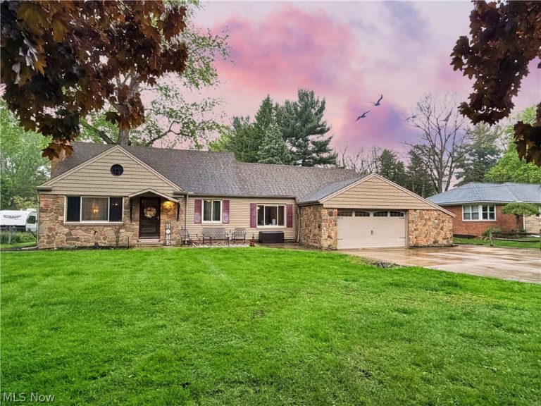 11039 Fitzwater Road, Brecksville, OH - Photo 2