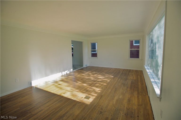 2529 Canterbury Road, Cleveland Heights, OH - Photo 8