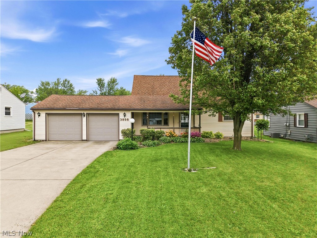 3898 New Road, Austintown, OH