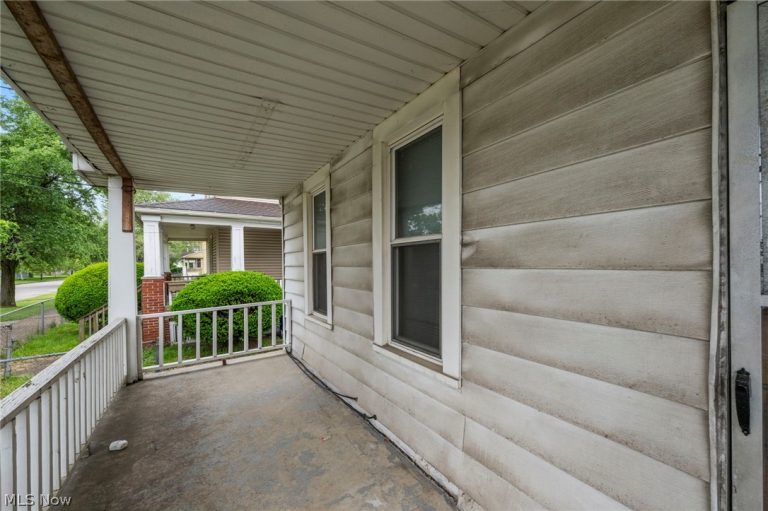 3524 Walton Avenue, Cleveland, OH - Photo 4